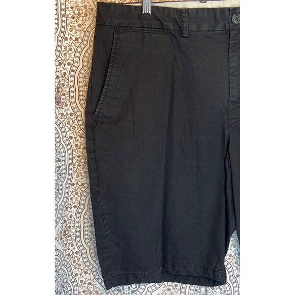 Black Mens Casual Chino Shorts With Pockets & Button Closure - Picture 4 of 9